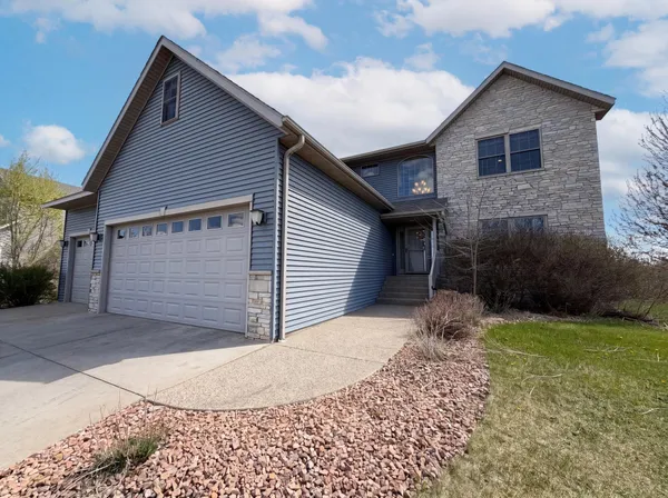 $510,000 | 3072 Nottingham Road, St. Cloud, MN 56301