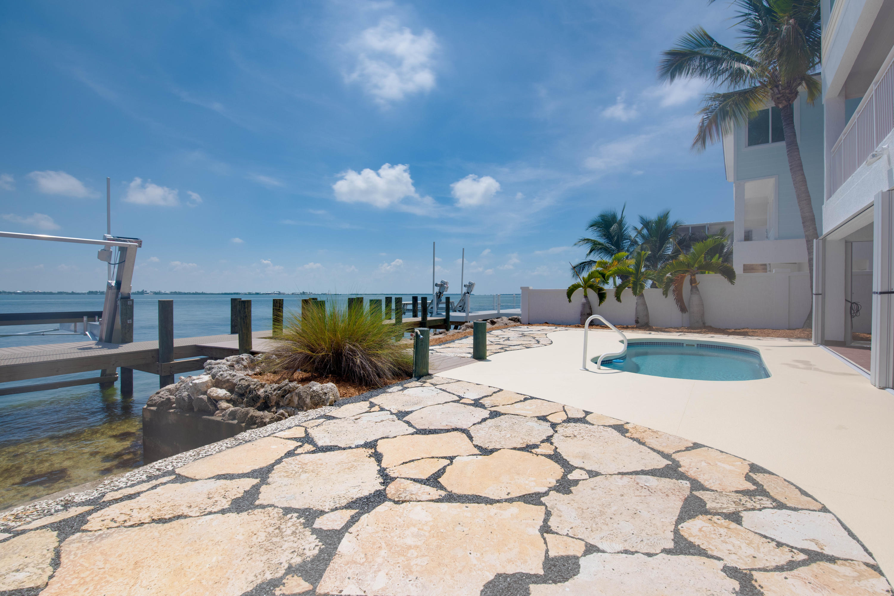 543 La Fitte Road Summerland Key, FL 33042 - Photo 21 of 32 oceanside pool