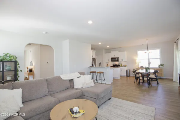 $2,400 | 404 Summer Wind Way, Aberdeen, NC 28315