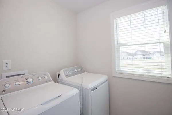 $2,400 | 404 Summer Wind Way, Aberdeen, NC 28315