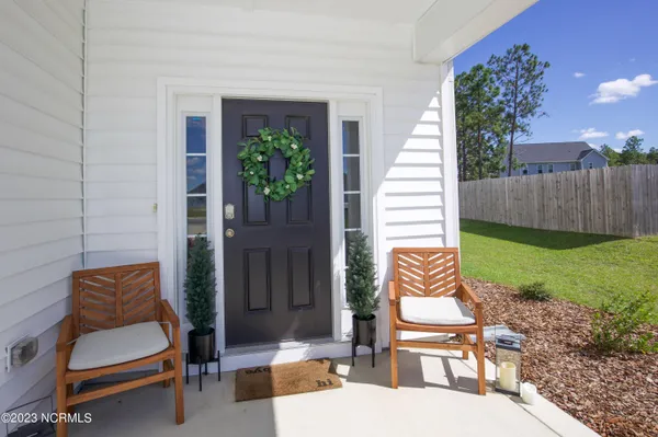 $2,400 | 404 Summer Wind Way, Aberdeen, NC 28315