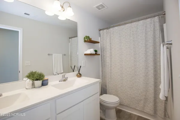 $2,400 | 404 Summer Wind Way, Aberdeen, NC 28315