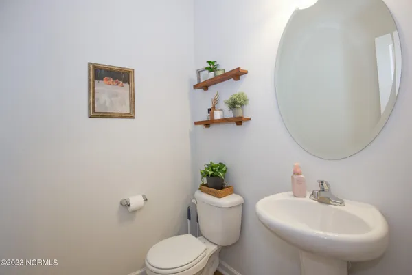 $2,400 | 404 Summer Wind Way, Aberdeen, NC 28315