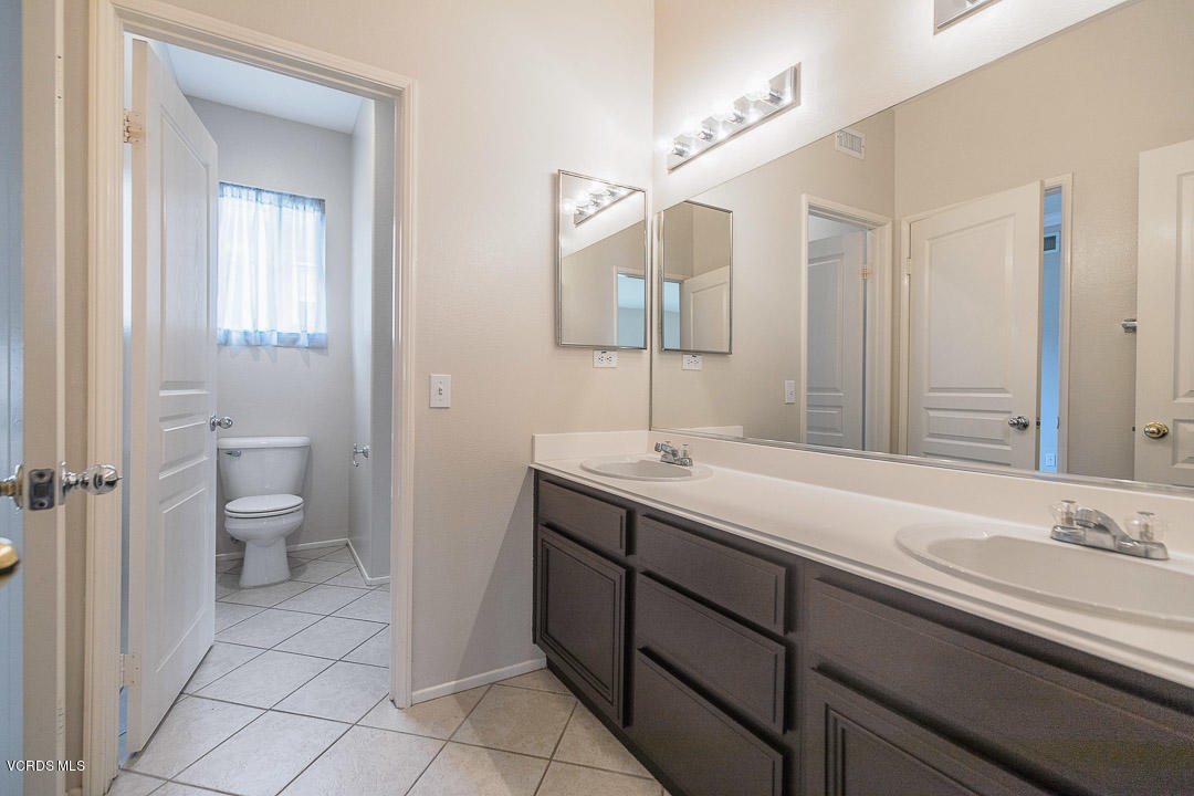 186 Park Hill Road Simi Valley, CA 93065 - Photo 22 of 26 186 Park Hill Rd-23
