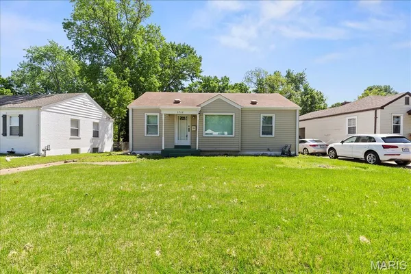 $165,000 | 3712 Ashby Road, St. Ann, MO 63074