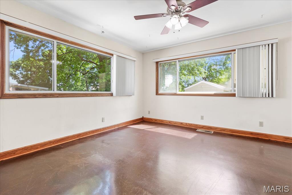 3712 Ashby Road St. Ann, MO 63074 - Photo 11 of 32