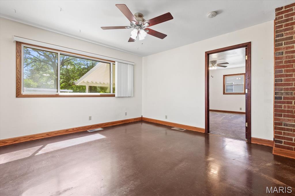 3712 Ashby Road St. Ann, MO 63074 - Photo 12 of 32