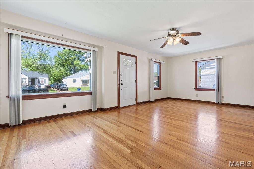 3712 Ashby Road St. Ann, MO 63074 - Photo 4 of 32