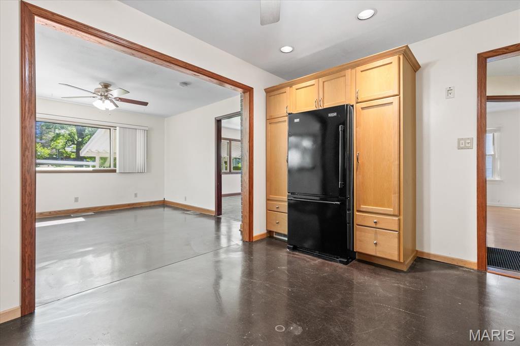 3712 Ashby Road St. Ann, MO 63074 - Photo 8 of 32