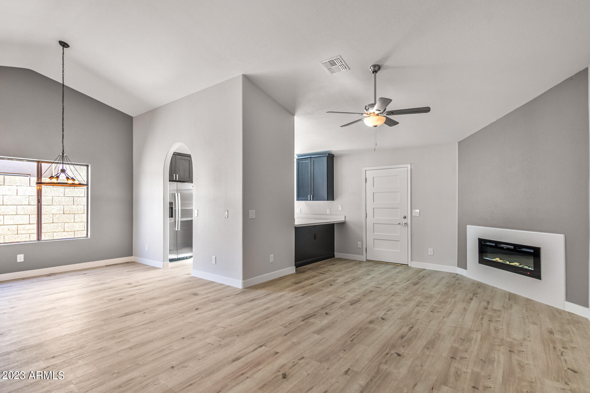 8923 West Coronado Road Phoenix, AZ 85037 - Photo 8 of 33 09-Coronado