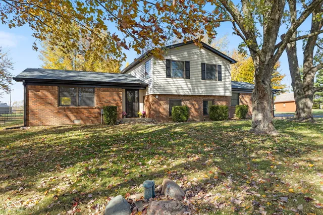 $474,900 | 2310 Fox Road, Franklin, IN 46131