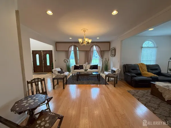 $1,650,000 | 28 Renk Farm Drive, Monmouth Junction, NJ 08852