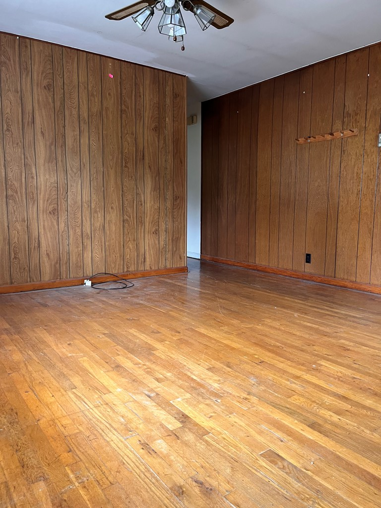 2208 Cranberry Road Woodlawn, VA 24381 - Photo 3 of 22 Gallery Image 3