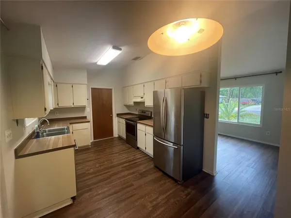 $2,100 | 2716 Northwest 68th Avenue, Gainesville, FL 32653