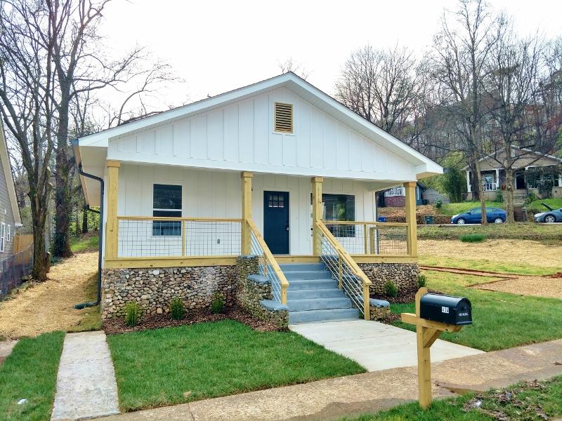 414 Stringer Street Chattanooga, TN 37405 - Photo 1 of 19 IMG_20190310_165504348_HDR (800x600)