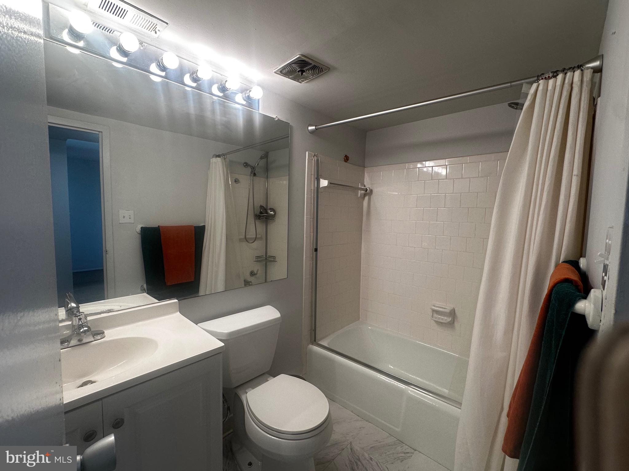 9926 Walker House Road, Unit 99263 Gaithersburg, MD 20886 - Photo 9 of 24