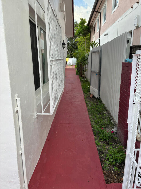 2828 Southwest 2nd Street Miami, FL 33135 - Photo 5 of 49 5