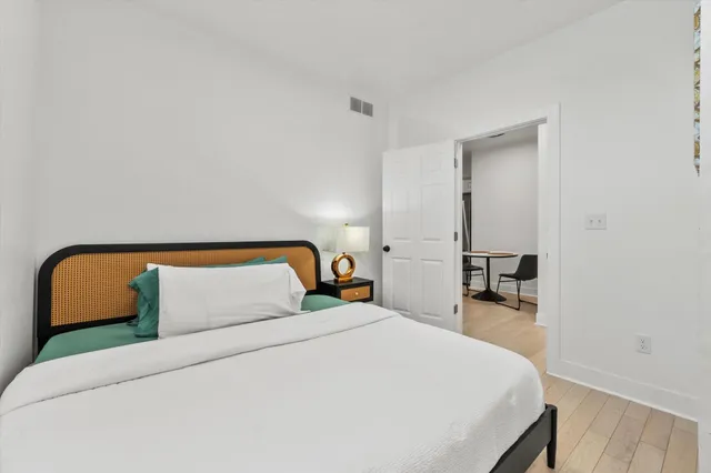 a view of a livingroom with furniture