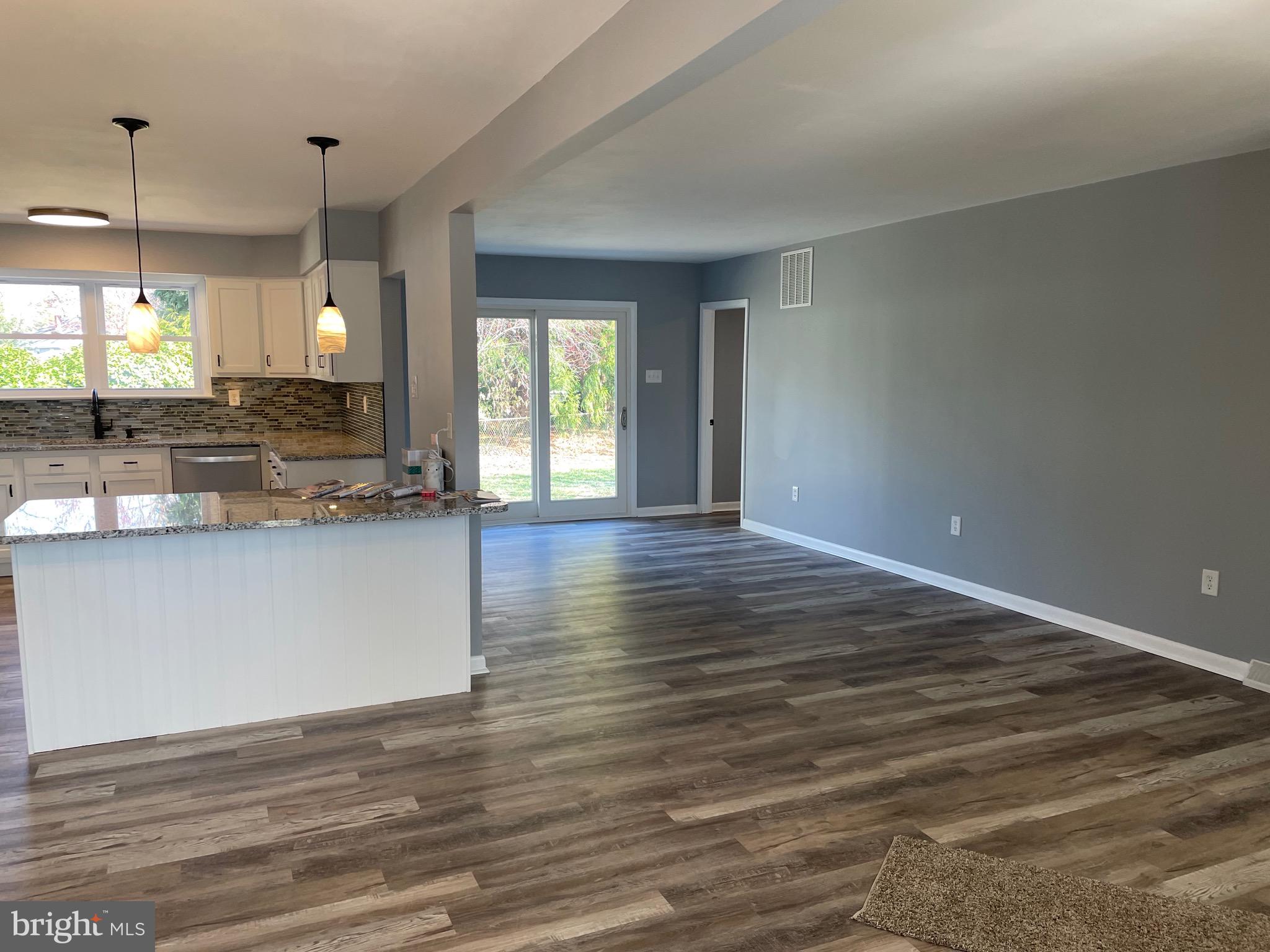 2 Fort Donelson Road Pennsville, NJ 08070 - Photo 11 of 30 family room/kitchen