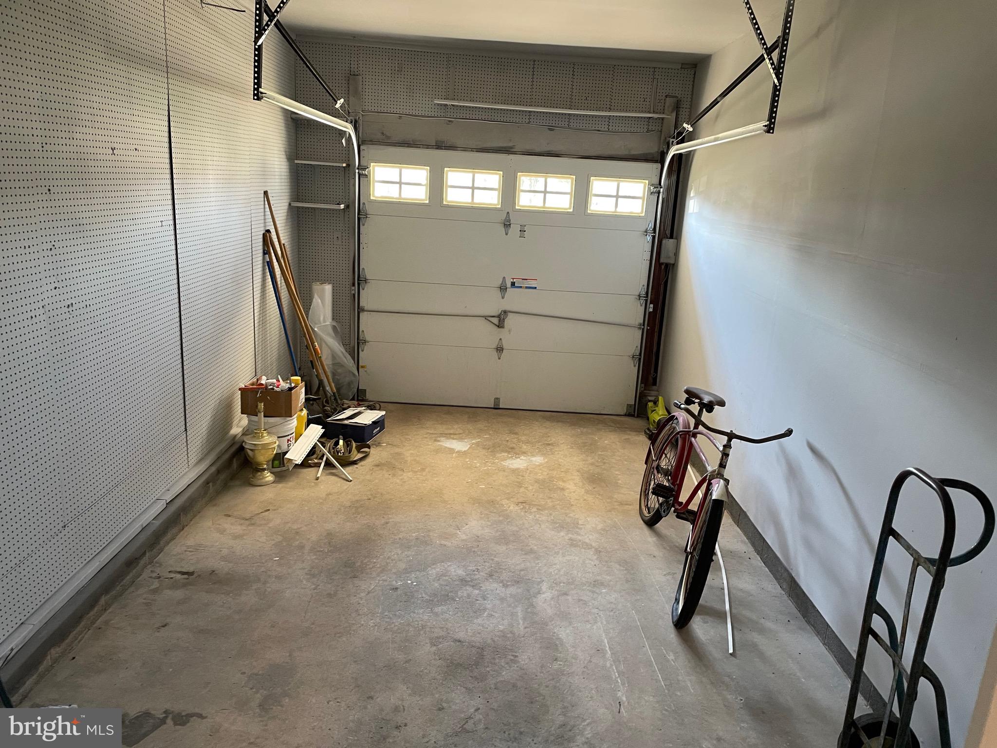 2 Fort Donelson Road Pennsville, NJ 08070 - Photo 30 of 30 garage