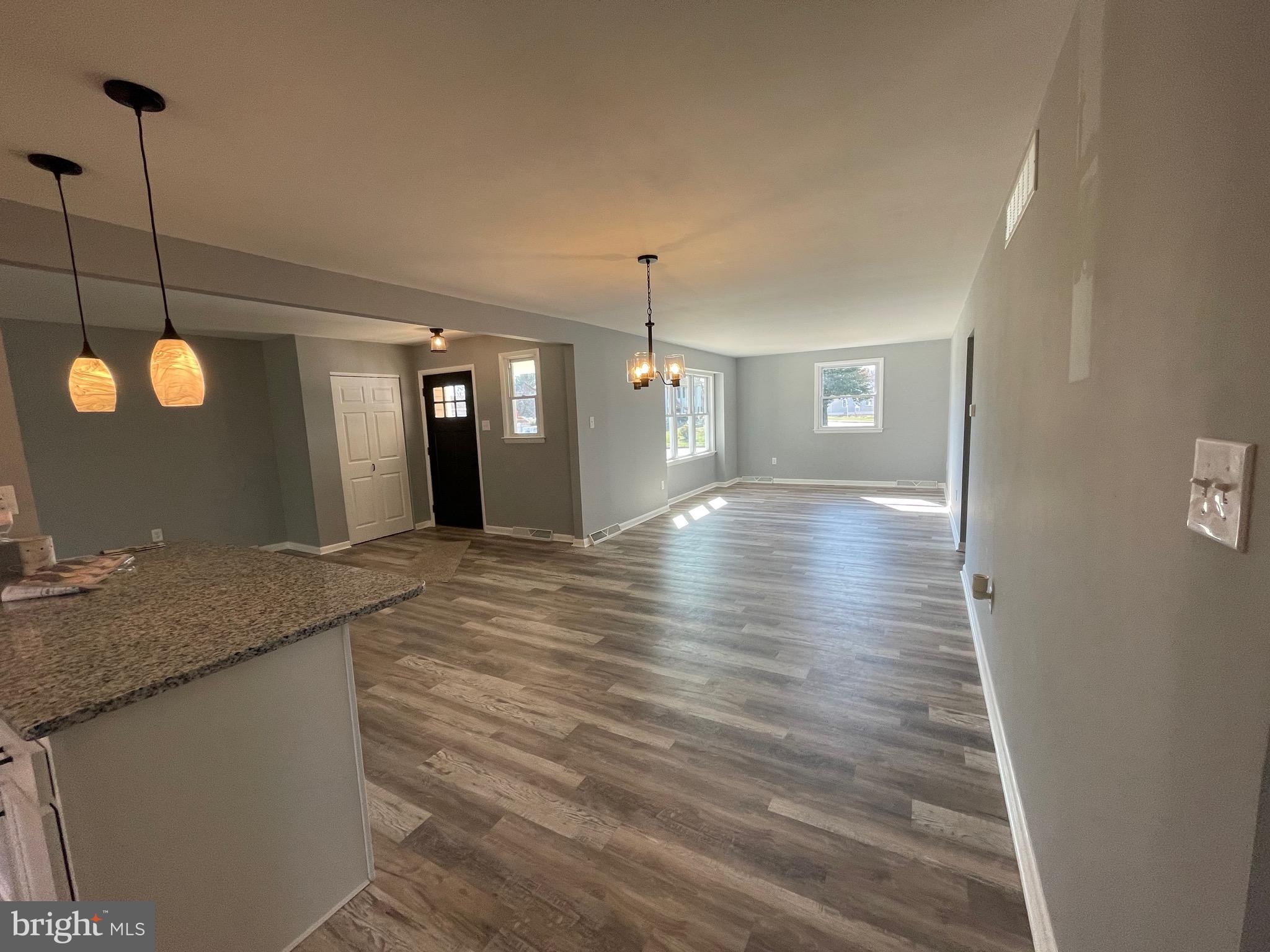 2 Fort Donelson Road Pennsville, NJ 08070 - Photo 8 of 30 great room