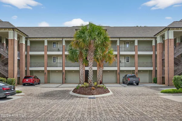 $600,000 | 645 Village Park Drive, Unit B102, Wilmington, NC 28405