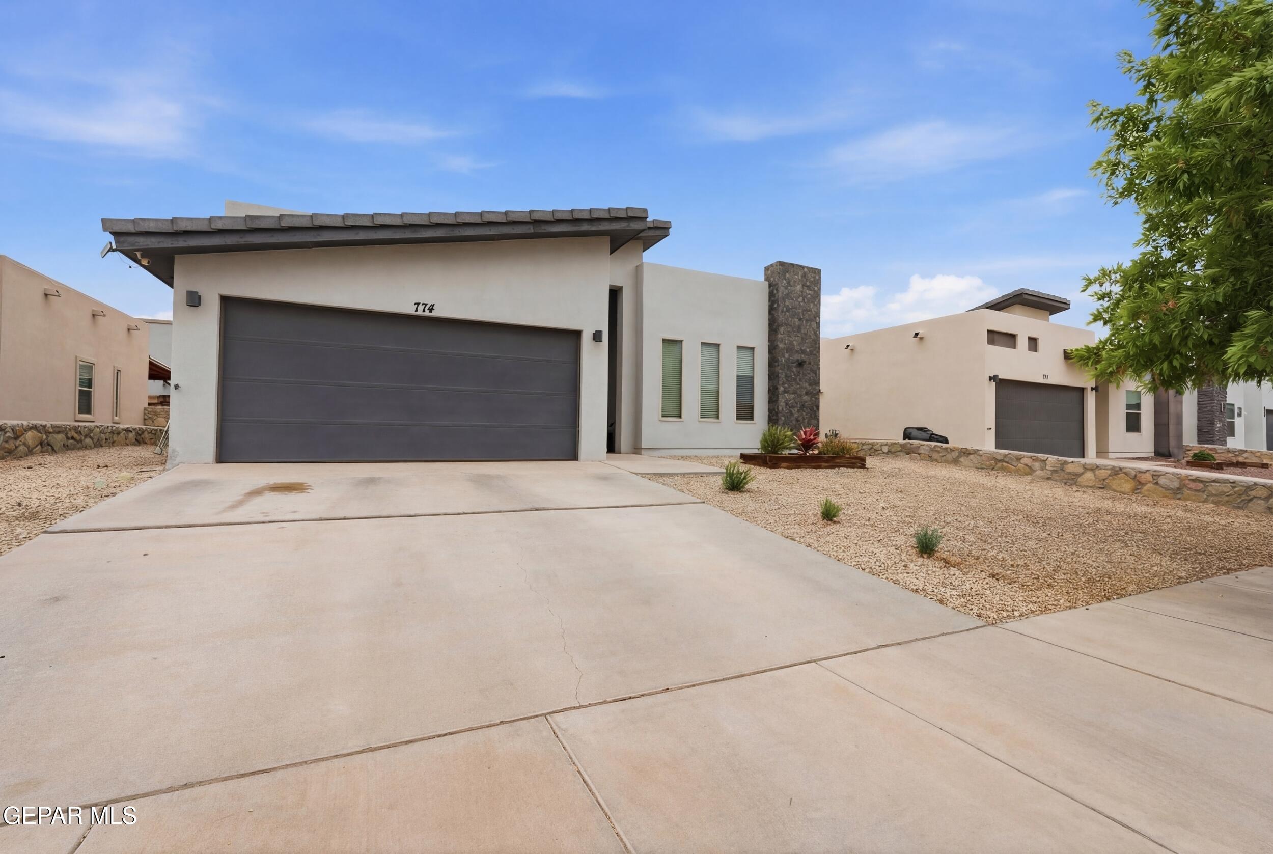 774 Ovington Road El Paso, TX 79928 - Photo 3 of 24 5_a7403051_v2