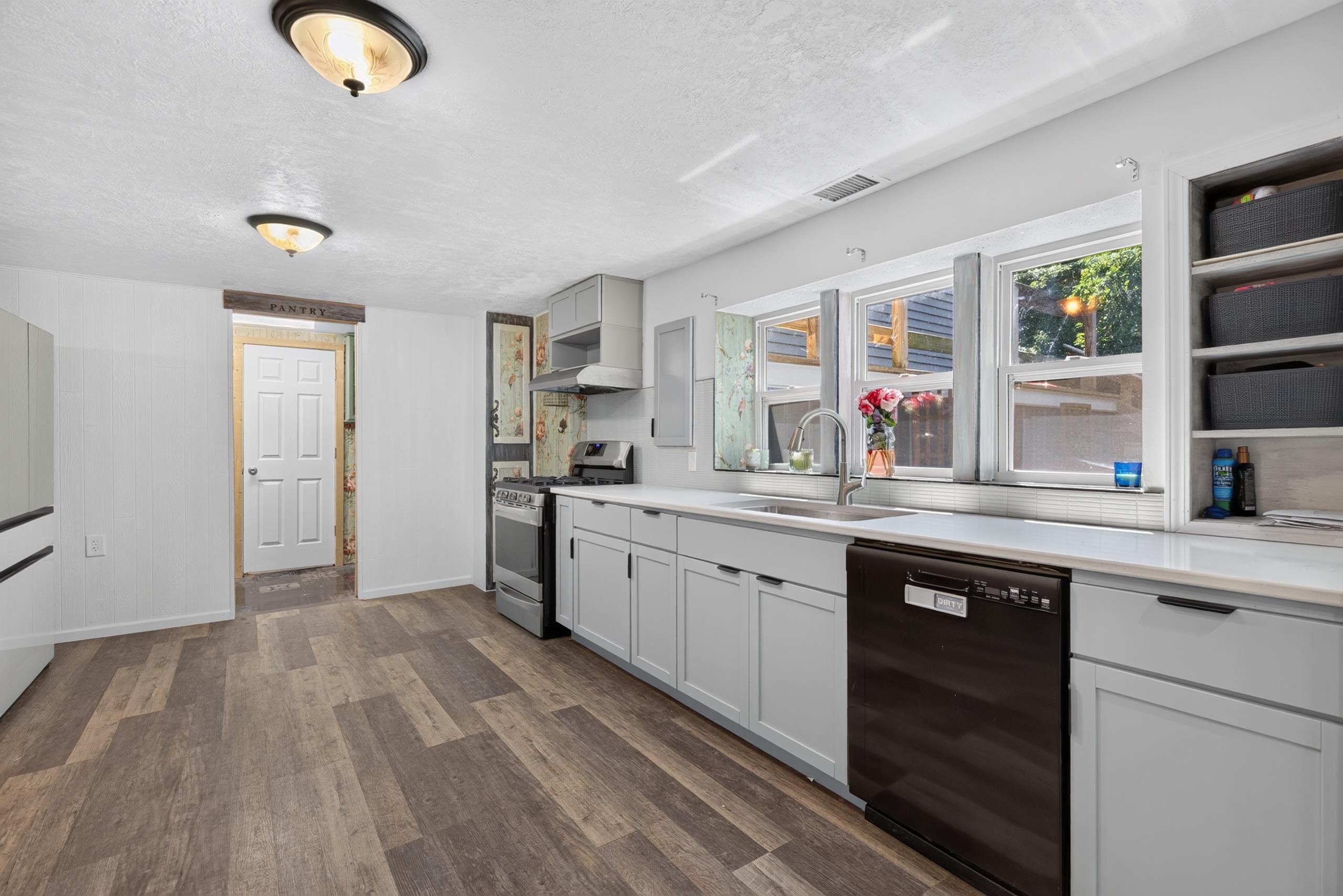 300 Adams Street Ottawa, IL 61350 - Photo 16 of 33