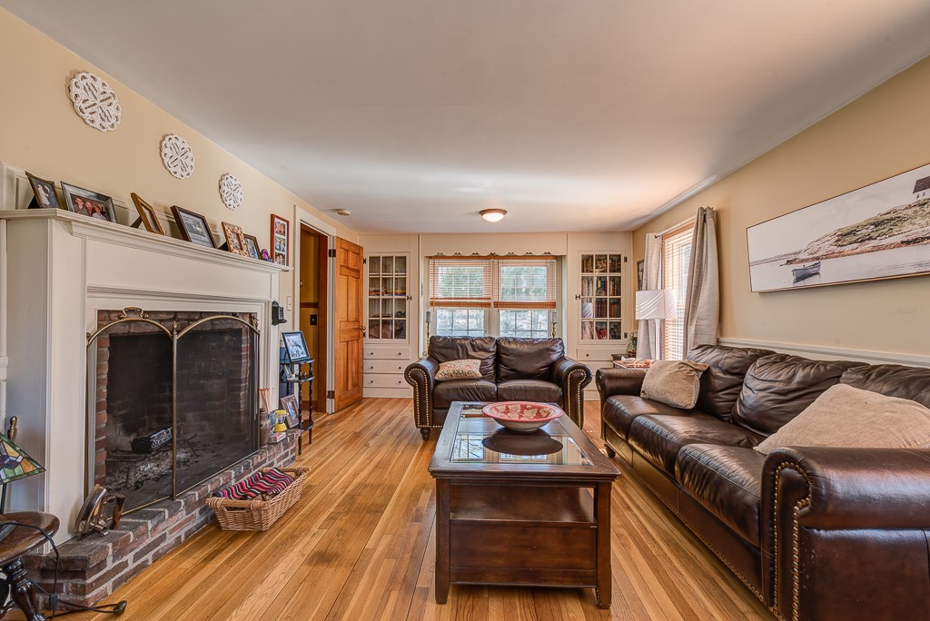 18 Angell Road Lincoln, RI 02865 - Photo 20 of 37 Gallery Image 20