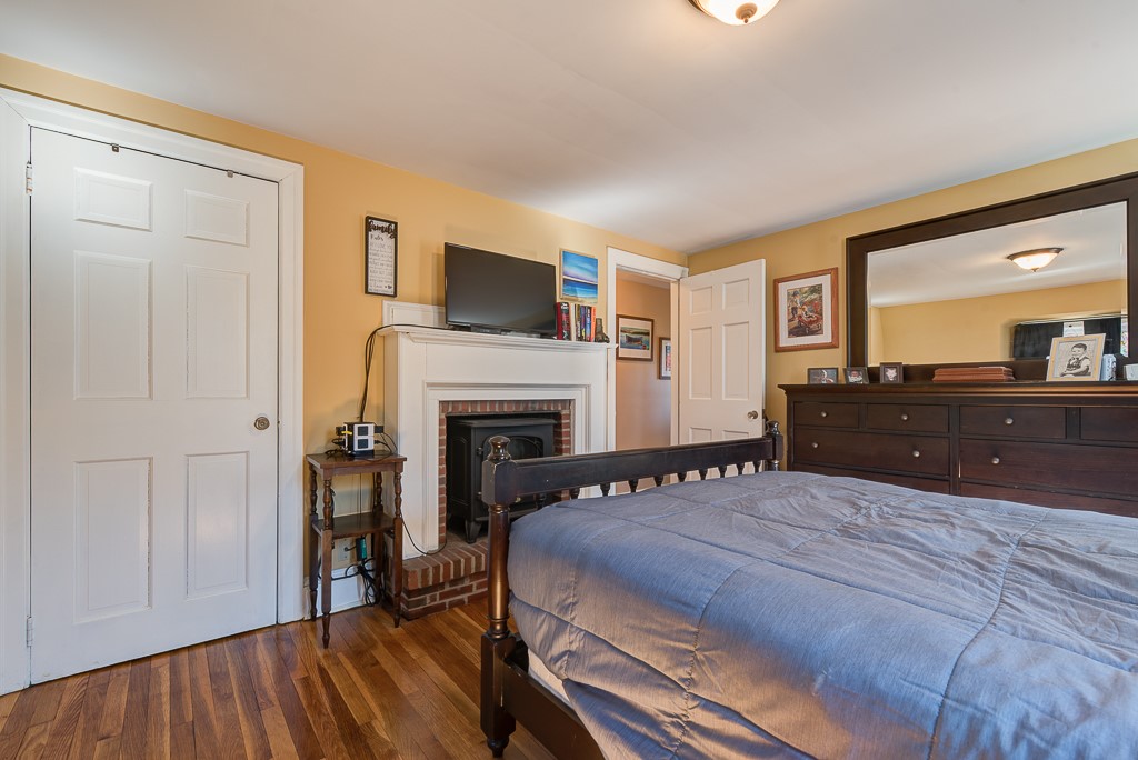 18 Angell Road Lincoln, RI 02865 - Photo 26 of 37 Gallery Image 26