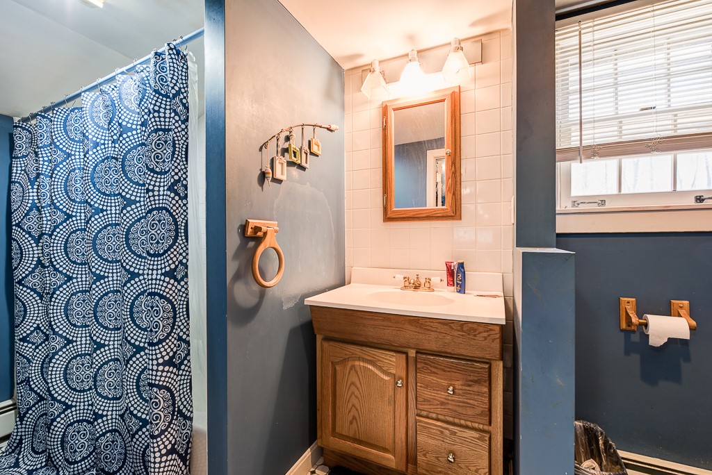 18 Angell Road Lincoln, RI 02865 - Photo 36 of 37 Gallery Image 36