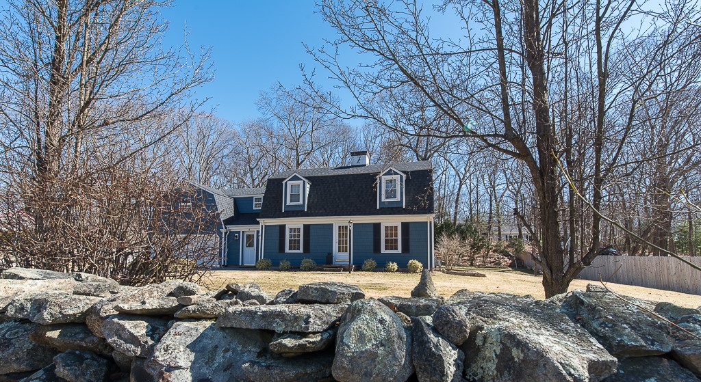 18 Angell Road Lincoln, RI 02865 - Photo 4 of 37 Gallery Image 4