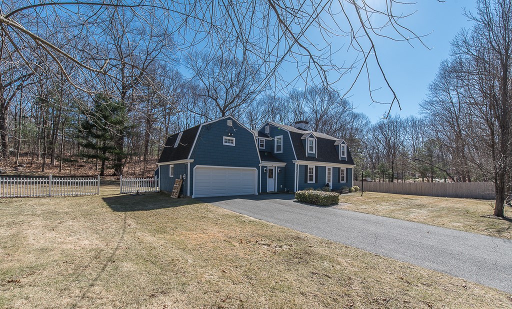 18 Angell Road Lincoln, RI 02865 - Photo 6 of 37 Gallery Image 6