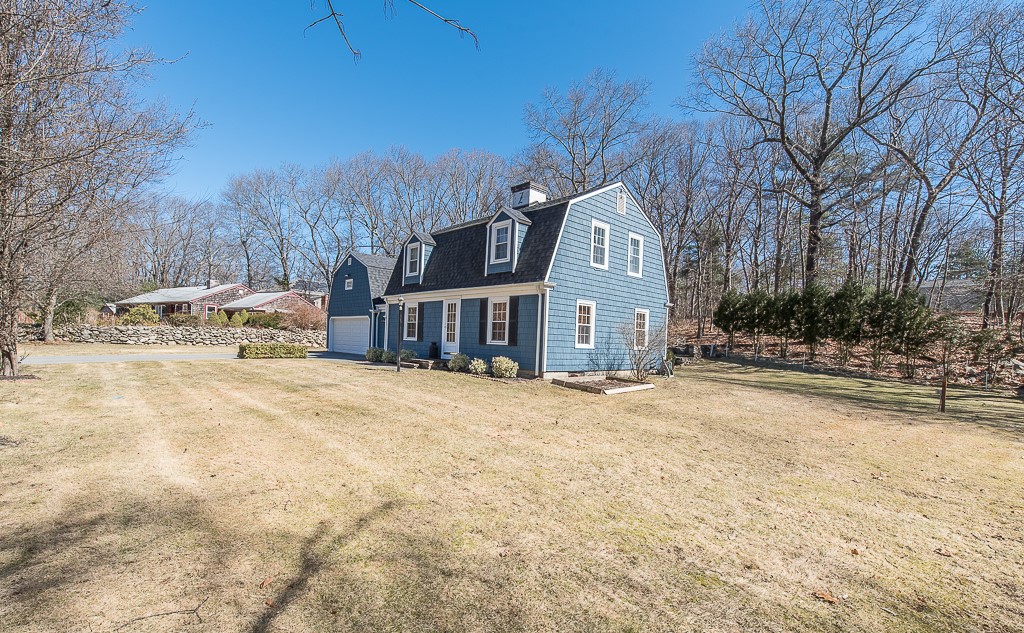 18 Angell Road Lincoln, RI 02865 - Photo 7 of 37 Gallery Image 7