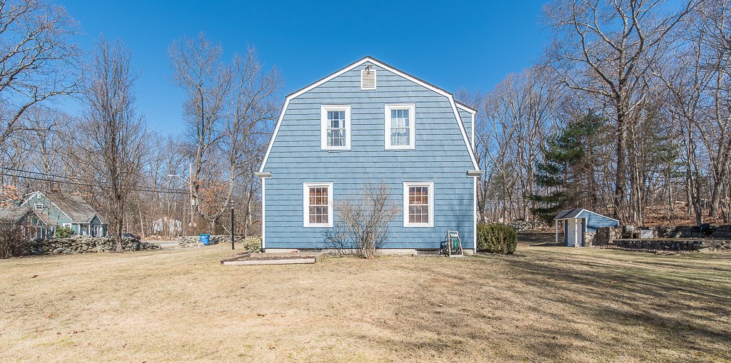 18 Angell Road Lincoln, RI 02865 - Photo 8 of 37 Gallery Image 8