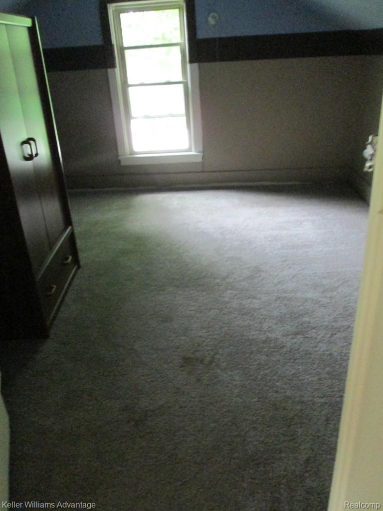 33719 West 9 Mile Road Farmington, MI 48335 - Photo 19 of 20 IMG_0547.jpg