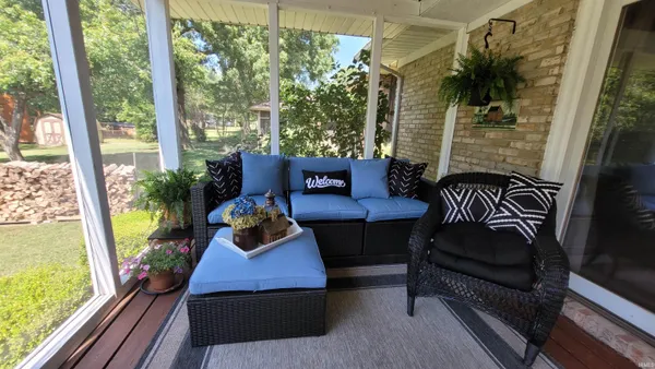 $299,900 | 1324 Cardinal Drive, Mount Vernon, IN 47620