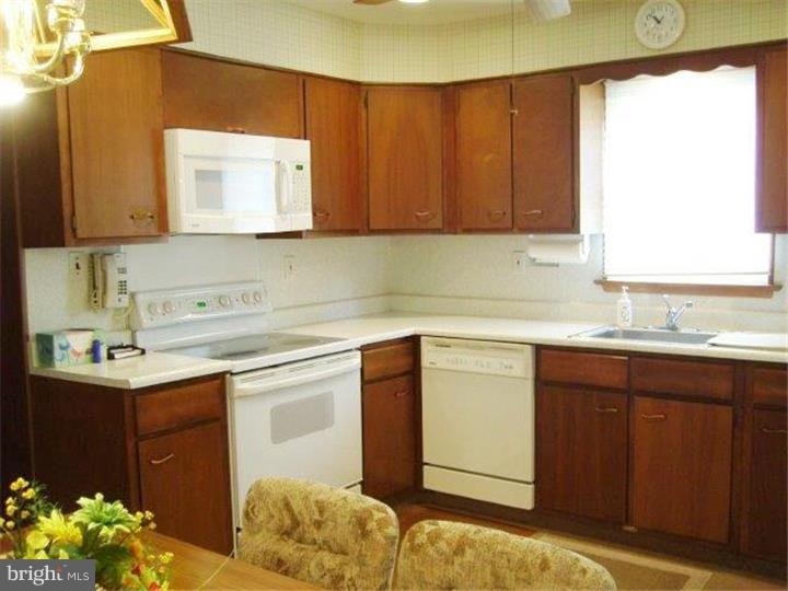 545 East Springfield Road Springfield, PA 19064 - Photo 3 of 21