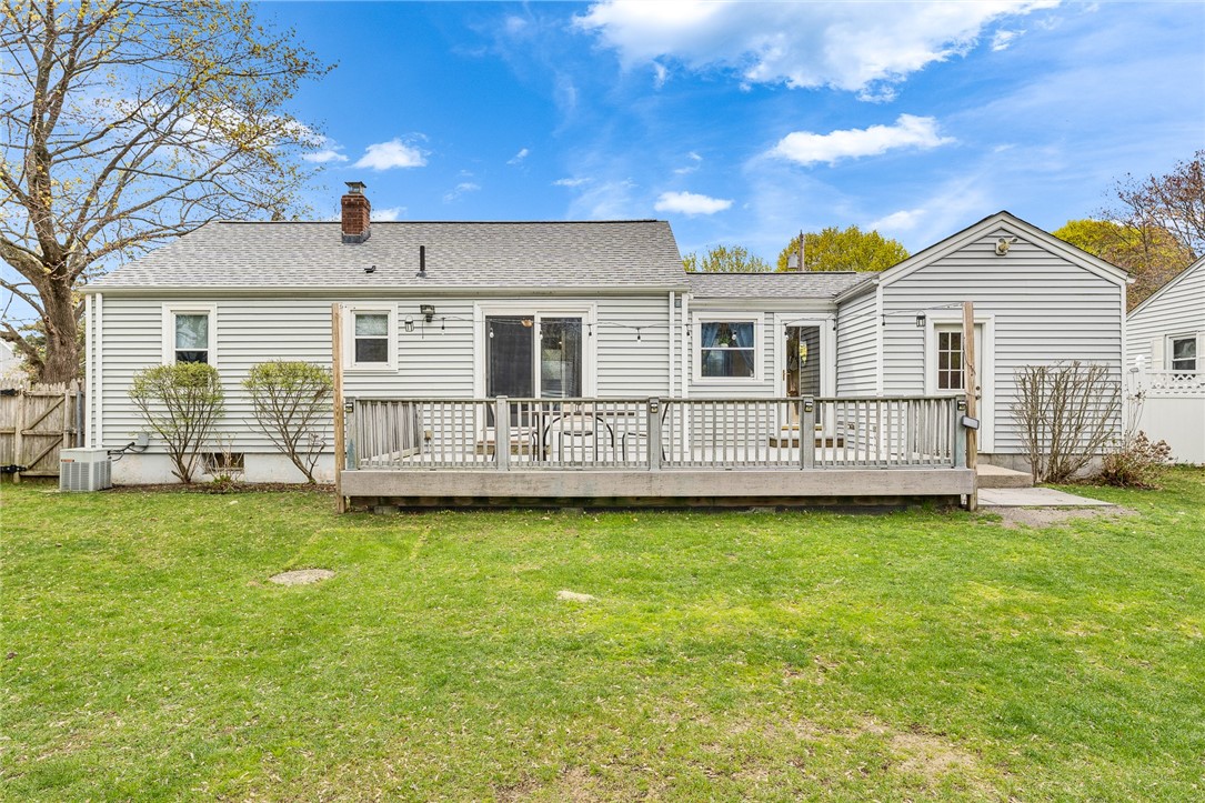 104 Larkin Avenue Warwick, RI 02886 - Photo 24 of 27