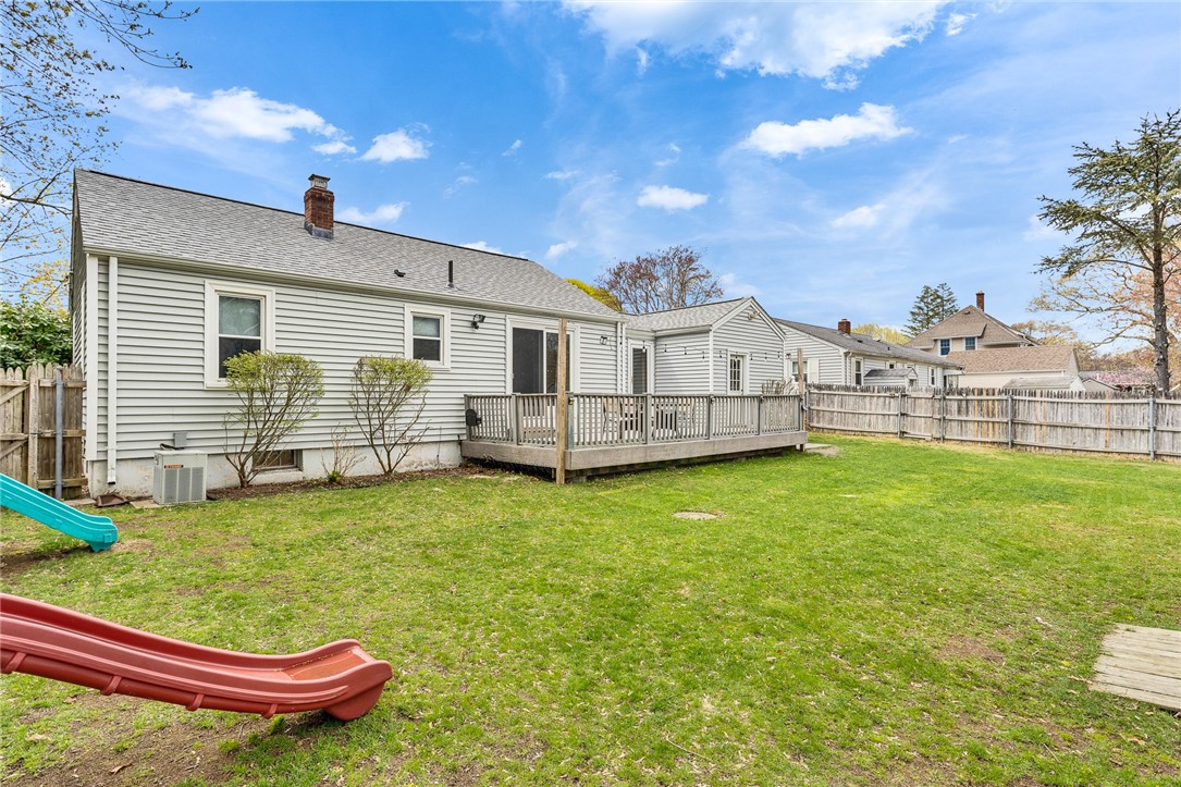 104 Larkin Avenue Warwick, RI 02886 - Photo 25 of 27