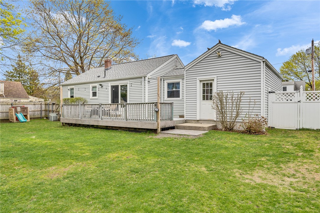 104 Larkin Avenue Warwick, RI 02886 - Photo 26 of 27