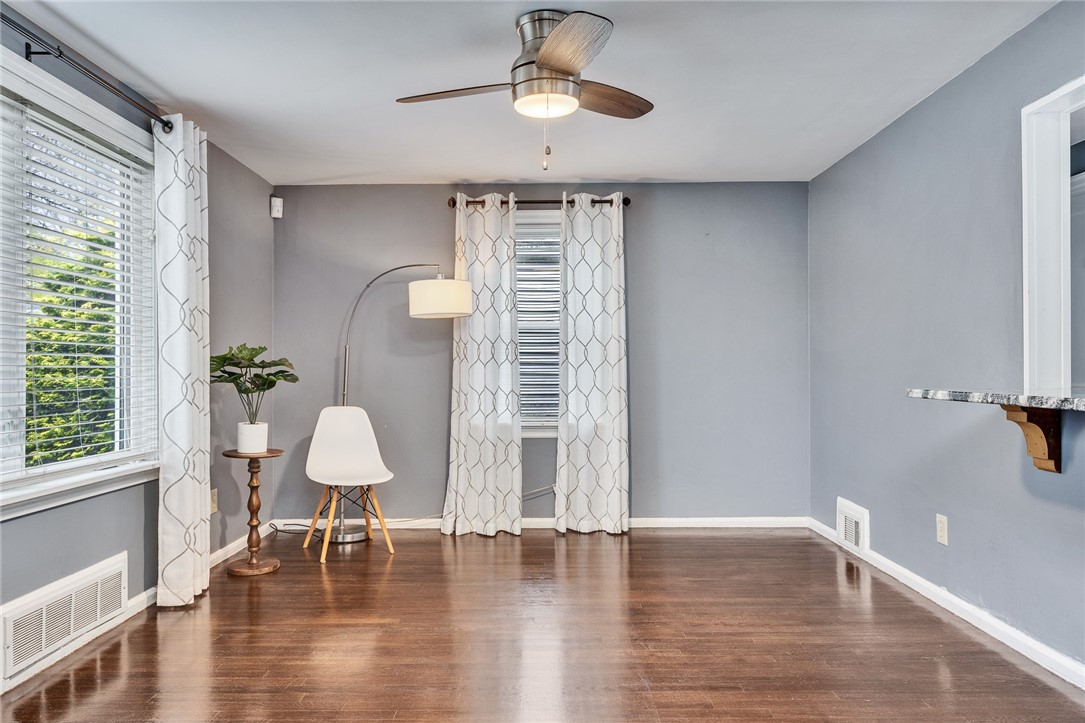 104 Larkin Avenue Warwick, RI 02886 - Photo 10 of 27