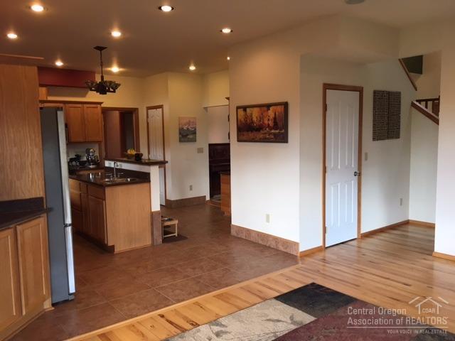 1051 Southwest Bent Loop Powell Butte, OR 97753 - Photo 11 of 25 Gallery Image 11