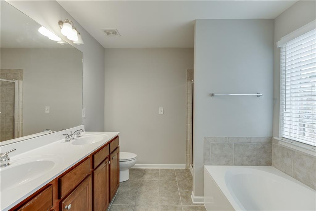 2801 Loftview Square Atlanta, GA 30339 - Photo 24 of 38