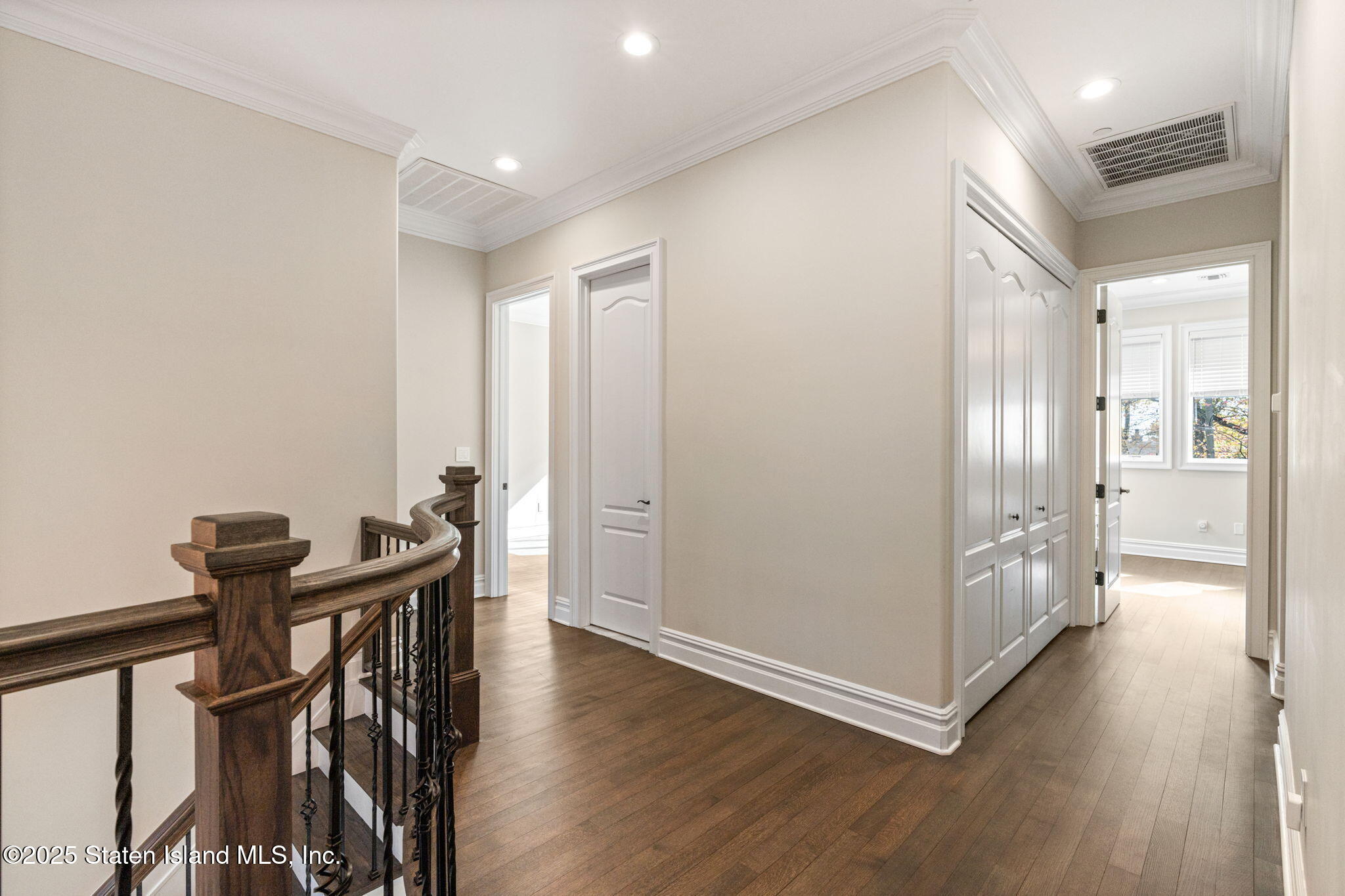 312 London Road Staten Island, NY 10306 - Photo 36 of 82 321 London Rd