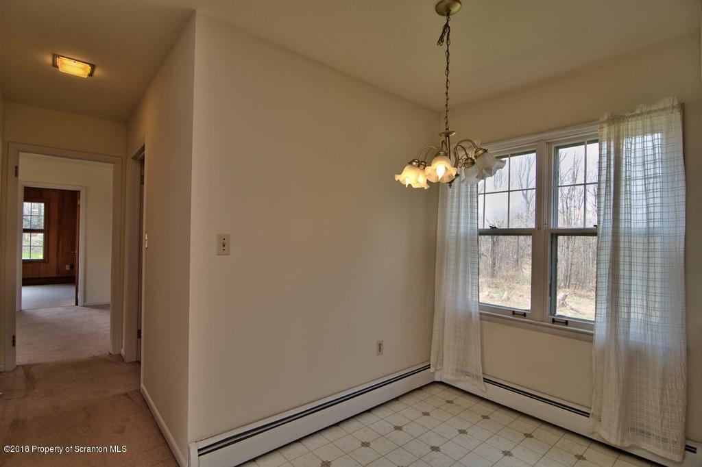 304 Blue Shutters Road Moscow, PA 18444 - Photo 8 of 56 Gallery Image 8