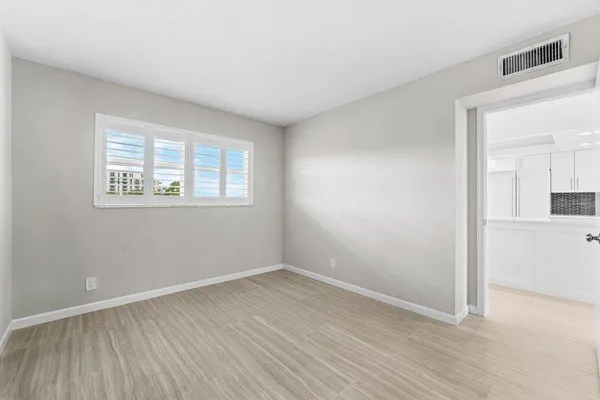 $2,400 | 2004 South Federal Highway, Unit D403, Boynton Beach, FL 33435