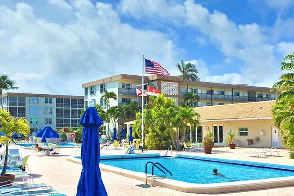 $2,400 | 2004 South Federal Highway, Unit D403, Boynton Beach, FL 33435