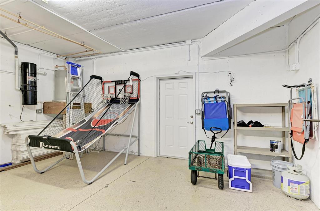 201 57th Street Holmes Beach, FL 34217 - Photo 31 of 48 a view of a room with gym equipment