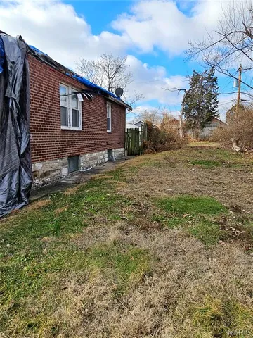 $19,000 | 4624 Shirley Place, St. Louis, MO 63115